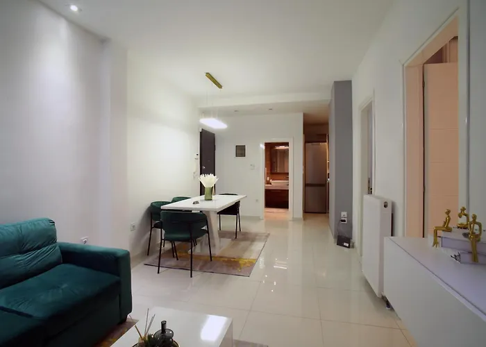 Antonis House